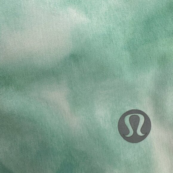 Lululemon Tracker Shorts II Spray Dye/Blue Tropics Pattern size‎ 6, W71B9S - Picture 7 of 9